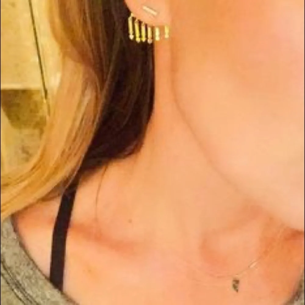 :: Stella & Dot 2-in-1 Delicate Annex Earrings - Picture 5 of 8